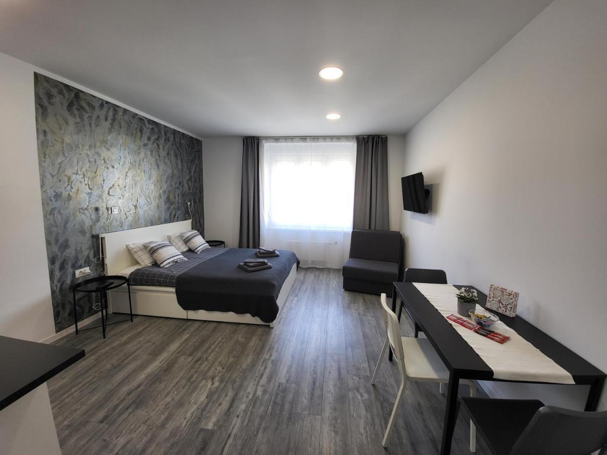Karlo Appartement